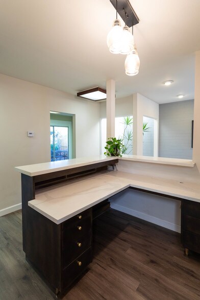 More Photos Of 1258-1262 Harvard Ave, Claremont Medical For Lease