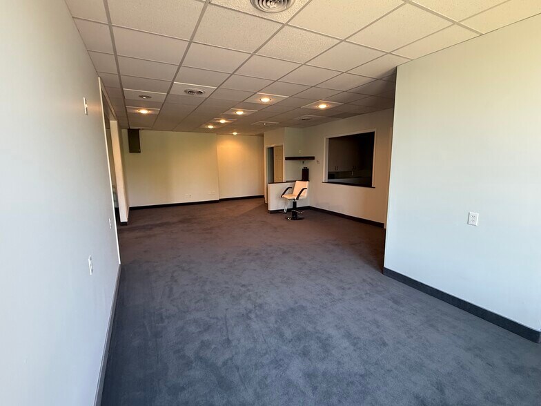 More Photos Of 842 State Rd, Princeton Medical For Lease