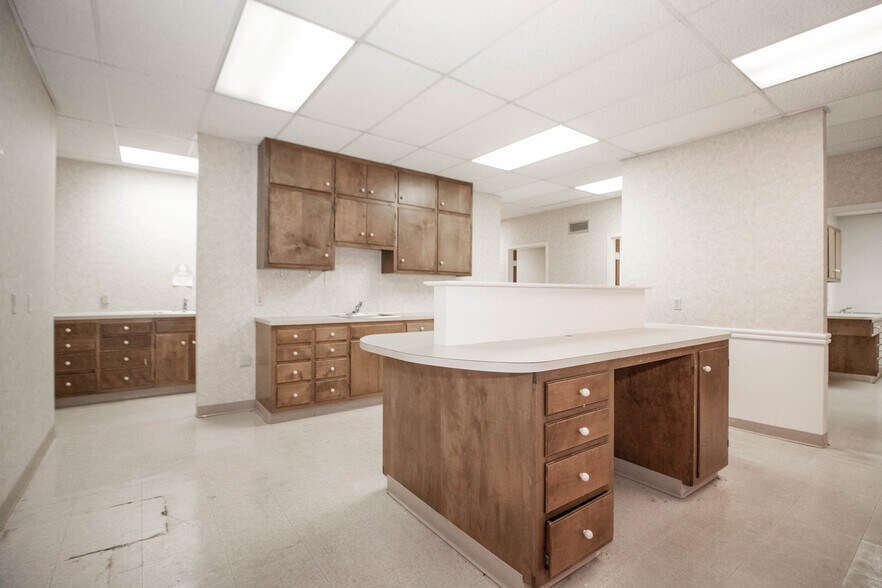 More Photos Of , Rockwell Medical For Lease