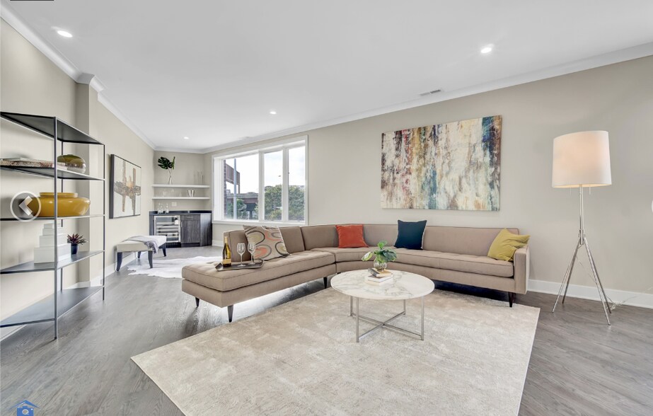 More Photos Of 1937 S Canalport Ave, Chicago Apartments For Sale