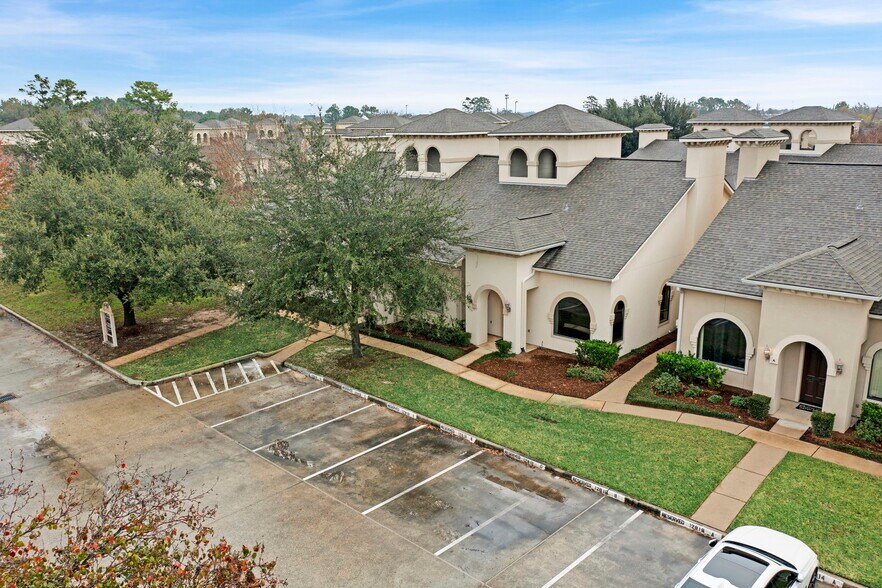 More Photos Of 12818 Willow Centre, Houston Office Residential For Sale