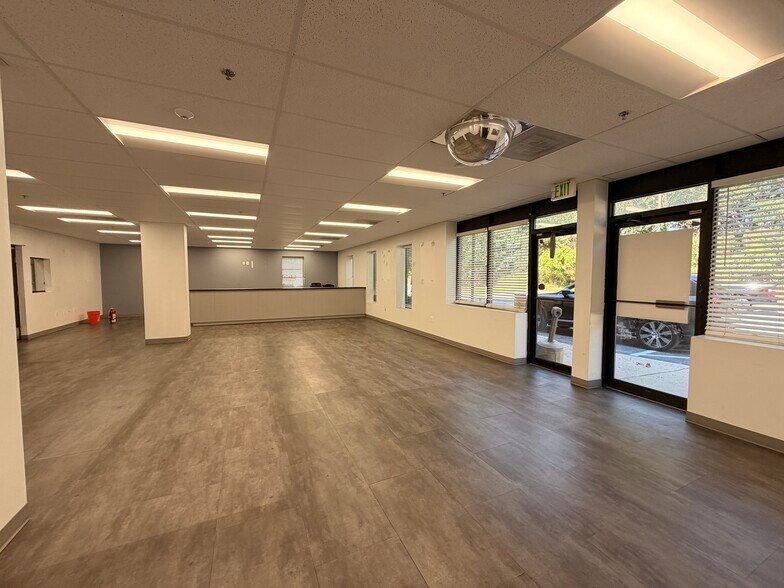 More Photos Of 7575 Washington Blvd, Elkridge Warehouse For Lease