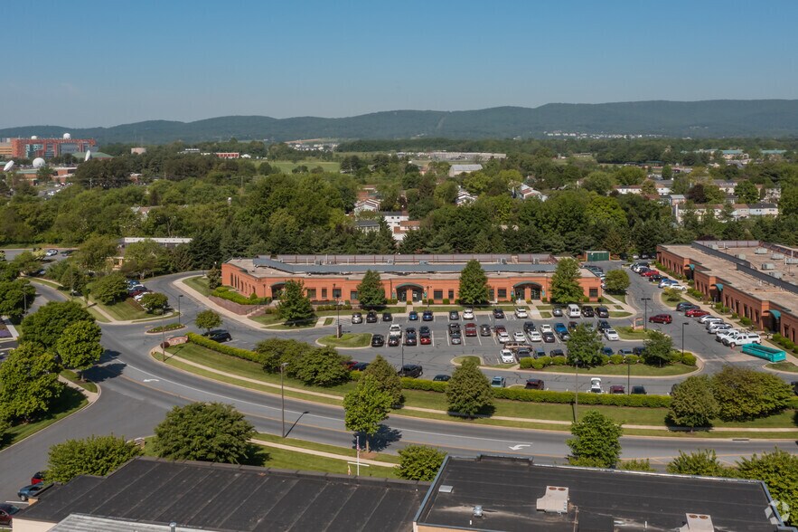 More Photos Of 77 Thomas Johnson Dr, Frederick Medical For Sale