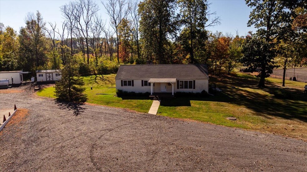 More Photos Of 563 Deep Run Rd, Perkasie Contractor Storage Yard For Sale