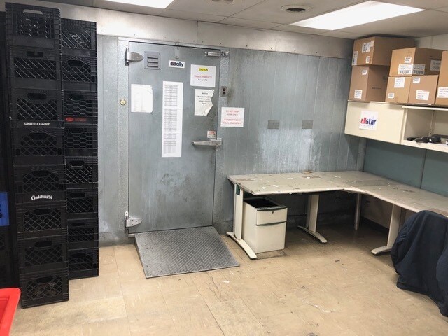 More Photos Of 3443 Military St, Port Huron Industrial For Sale