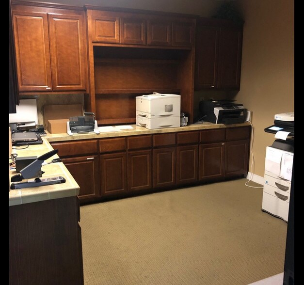 More Photos Of 1322 Blue Oaks Blvd, Roseville Office For Lease