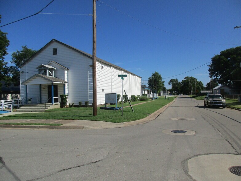 Primary Photo Of 4501 W 8th St, Tulsa Religious Facility For Sale