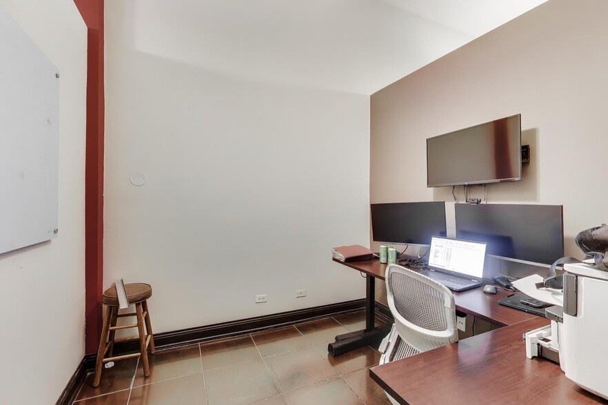 More Photos Of 1636 N Bosworth Ave, Chicago Apartments For Sale