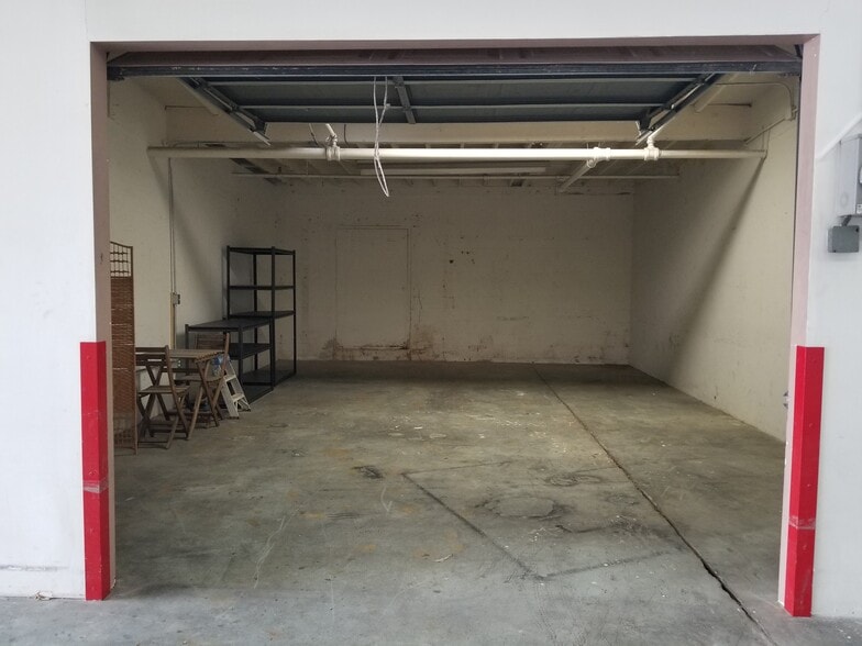 Primary Photo Of 1161-1165 Cushman Ave, San Diego Warehouse For Lease
