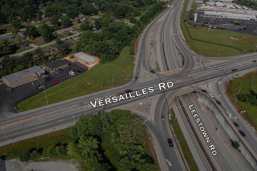 More Photos Of 654 Versailles Rd, Frankfort Showroom For Lease