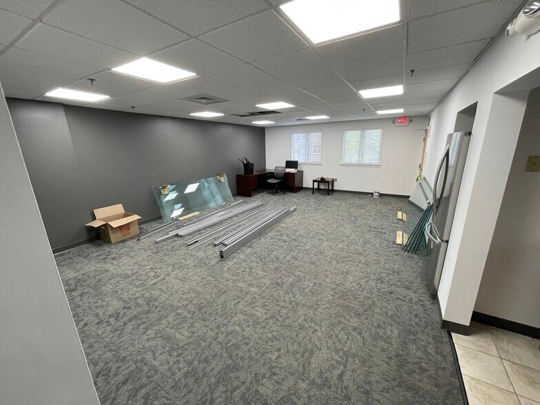 More Photos Of 100 Conifer Hill Dr, Danvers Office For Lease