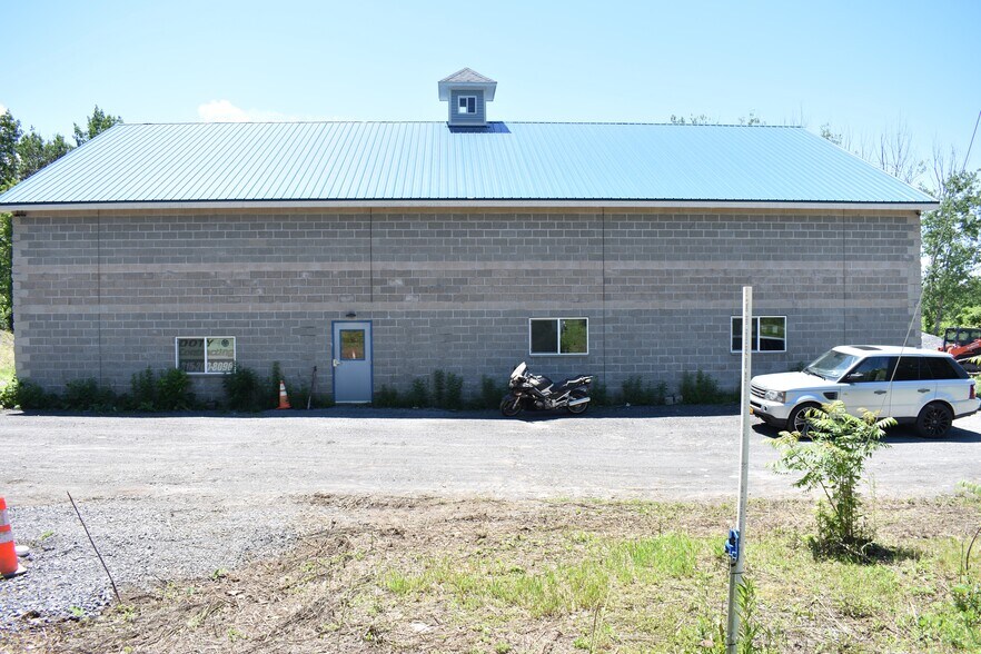 More Photos Of 135 Howard Rd, Fulton Industrial For Sale