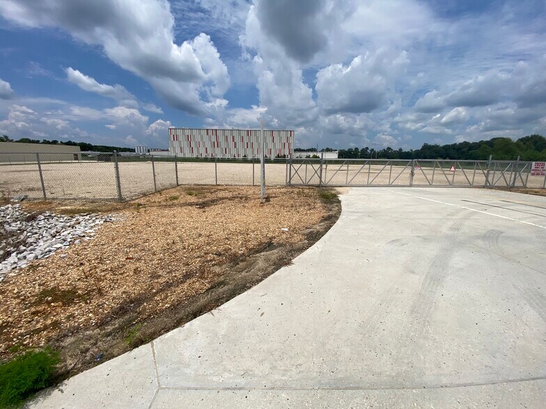 More Photos Of 20203 U.S. 190, Hammond Land For Lease