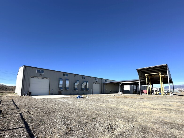 More Photos Of 18668 B50 Rd, Delta Distribution For Sale
