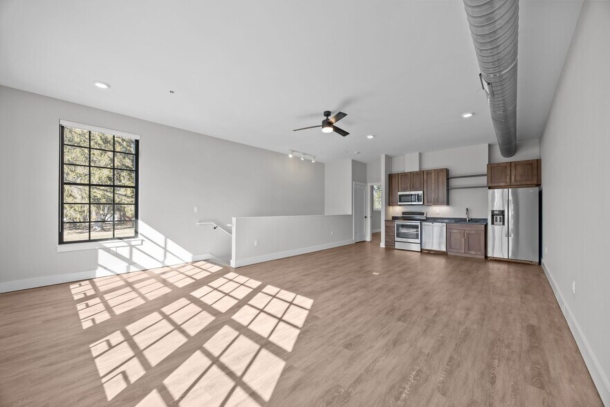More Photos Of 315 Haywood Rd, Asheville Storefront Retail Residential For Sale