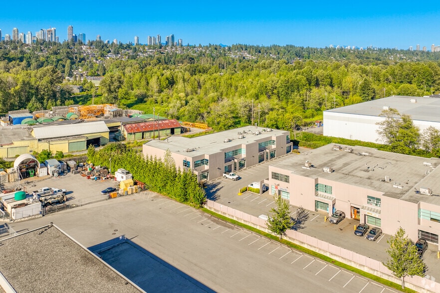 More Photos Of 3871 North Fraser Way, Burnaby Warehouse For Lease