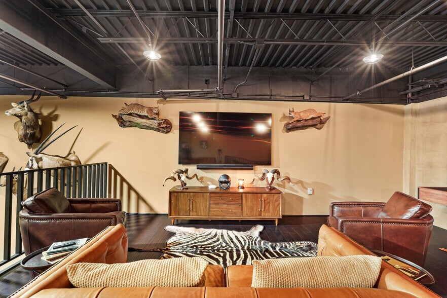 More Photos Of 1435 FM 1463 Rd, Katy Showroom For Sale