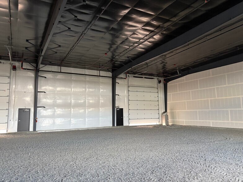 More Photos Of 2511 Stevens Drive, Richland Industrial For Lease