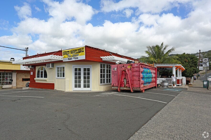 More Photos Of 3040 Waialae Ave, Honolulu Restaurant For Lease