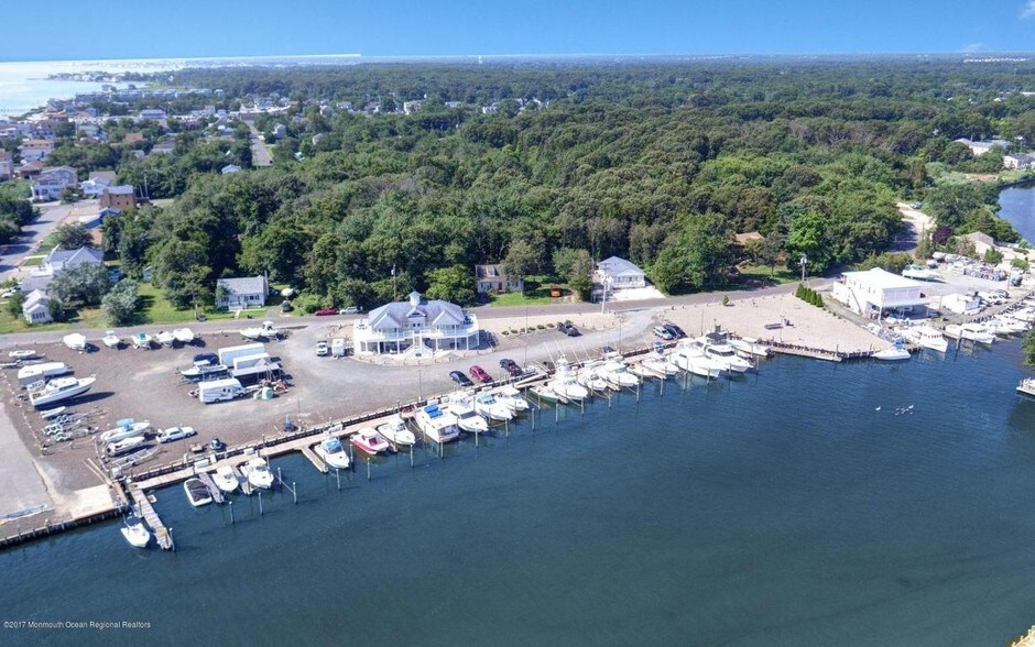 More Photos Of 65 Pennsylvania Ave, Waretown Marina For Sale