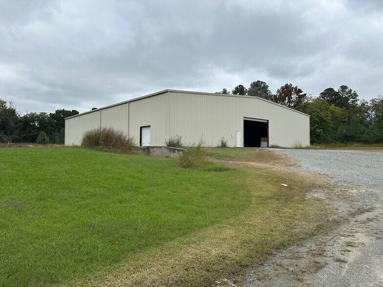 More Photos Of 205 S Washington St, Chase City Industrial For Sale