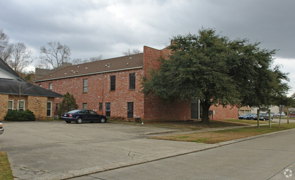 More Photos Of 5525 Superior Dr, Baton Rouge Office For Lease