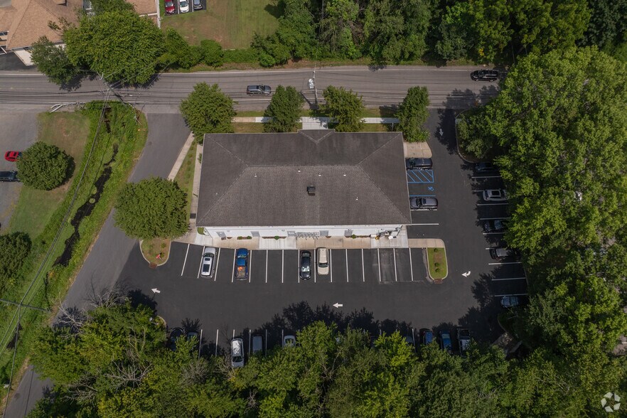 More Photos Of 3699 Old Yorktown Rd, Shrub Oak Medical For Lease