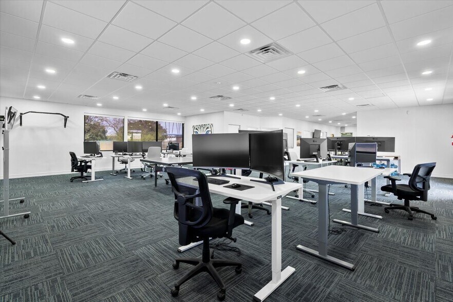 More Photos Of 6550 E Main, Mesa Office For Sale