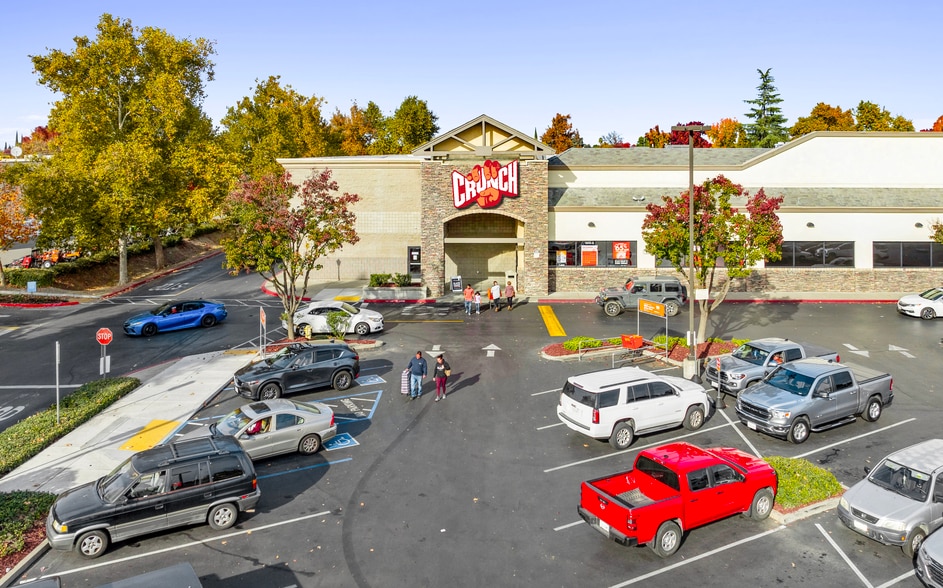 More Photos Of 1611 E Hatch Rd, Ceres Storefront For Sale