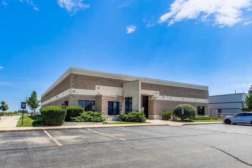 More Photos Of 5511 95th Ave, Kenosha Warehouse For Sale