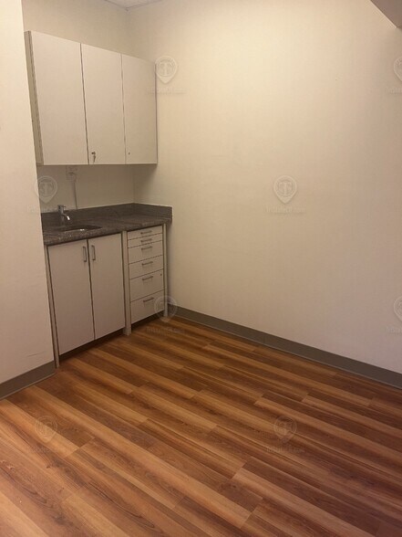 More Photos Of 161 Madison Ave, New York Medical For Lease