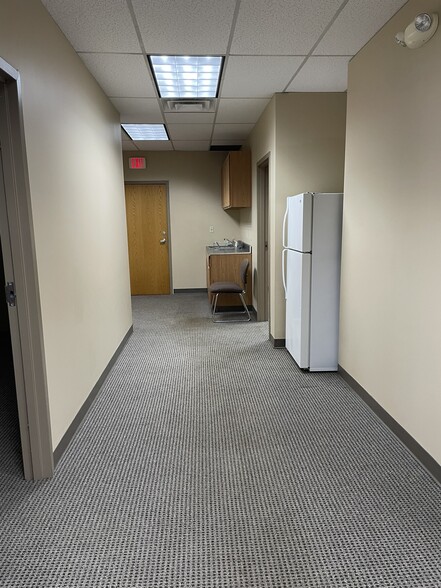 More Photos Of 1735 Central Ave, Albany Office For Sale