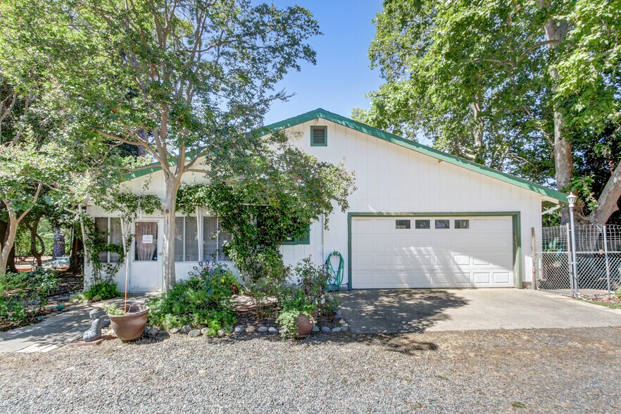 More Photos Of 4833 College Oak Dr, Sacramento Multifamily For Sale