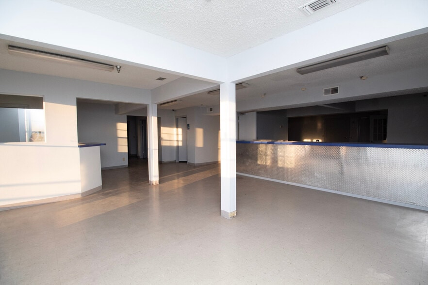 More Photos Of 13505 Regional Dr, Laredo Warehouse For Lease