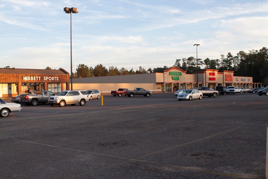 More Photos Of 12112-12130 Old 63 S, Lucedale General Retail For Lease