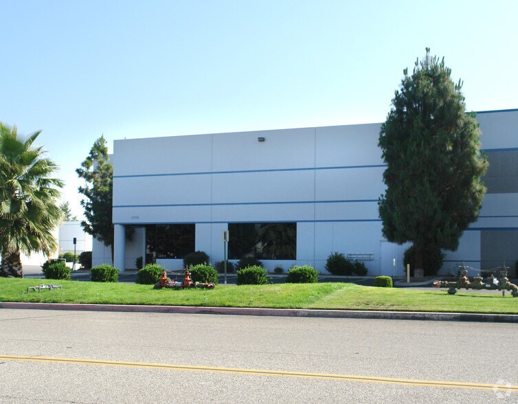 Primary Photo Of 27520 Avenue Mentry, Valencia Manufacturing For Lease