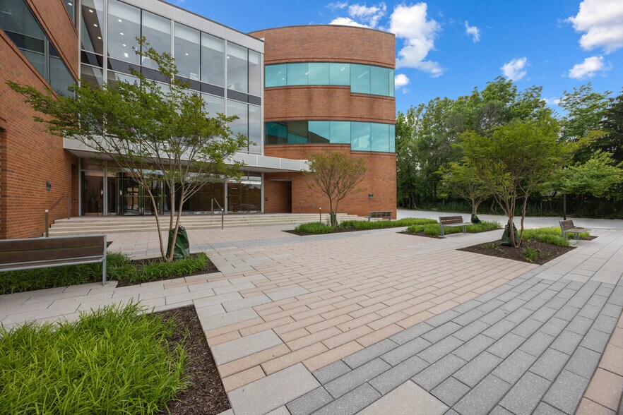 More Photos Of 1 Texas Station Ct, Timonium Office For Lease