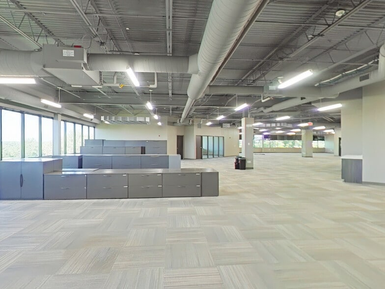 More Photos Of 8205 W 108th Ter, Overland Park Office For Lease