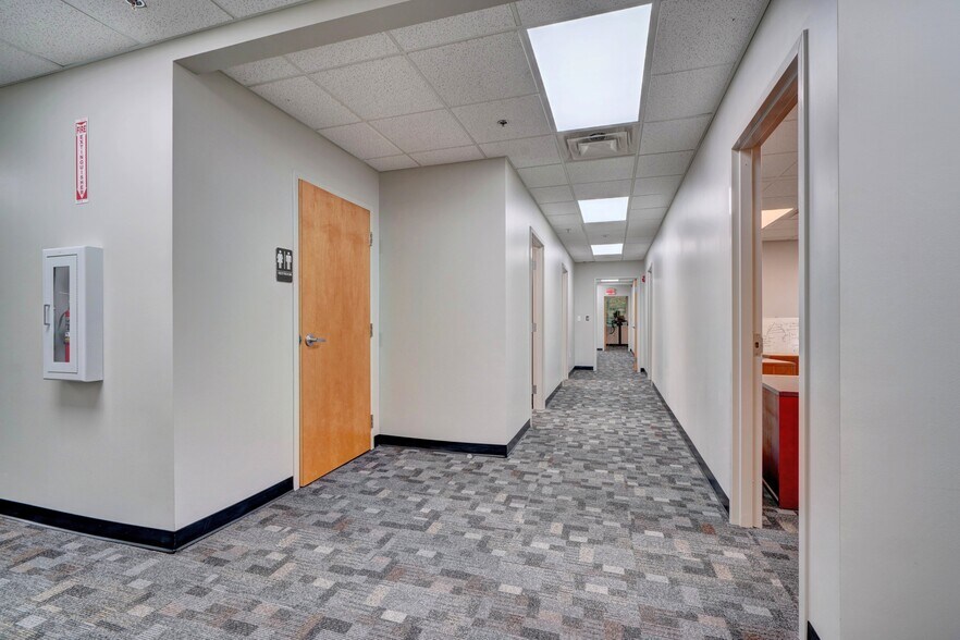 More Photos Of 2371 Wilroy Rd, Suffolk Flex For Sale