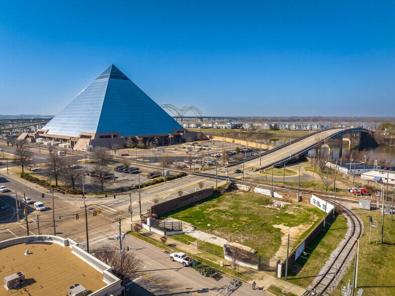 More Photos Of 463 N Front St, Memphis Land For Sale