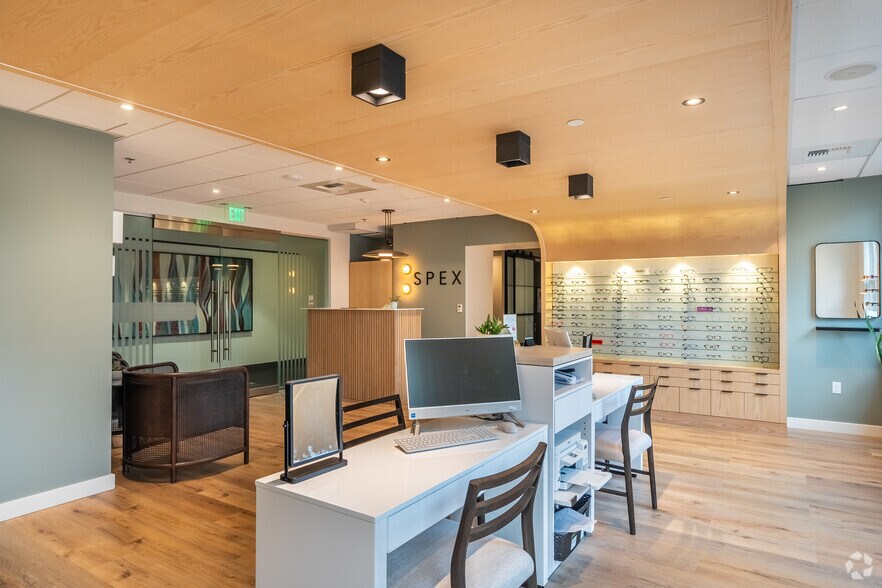 More Photos Of 509 Olive Way, Seattle Office For Lease