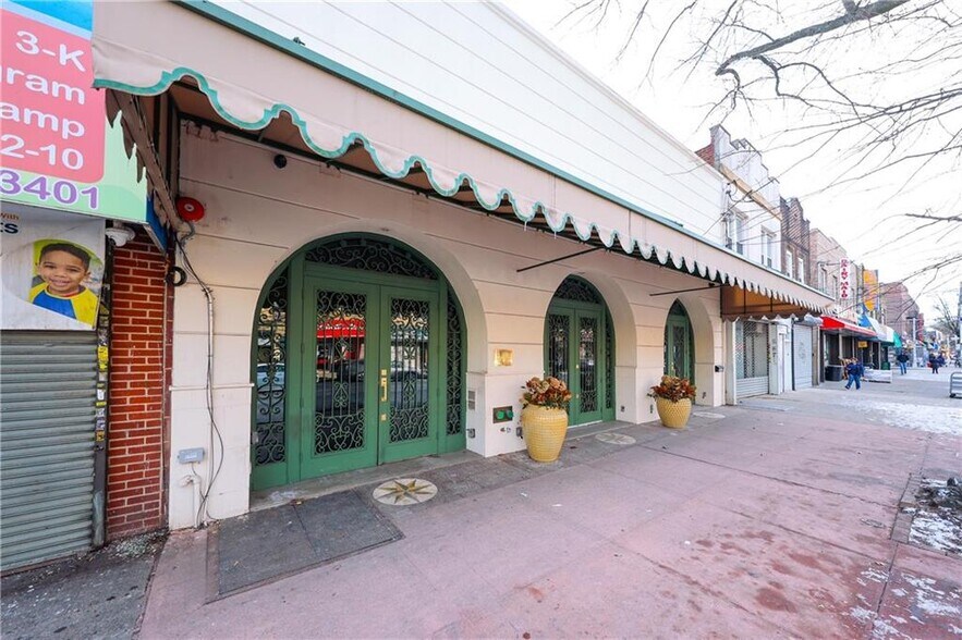 More Photos Of 222 Avenue U, Brooklyn Restaurant For Sale