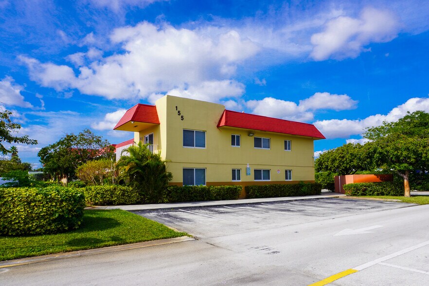 More Photos Of 155 SE 5th Ct, Deerfield Beach Apartments For Sale