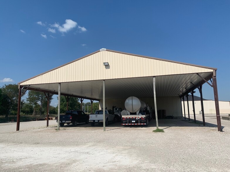 More Photos Of 4505 E Boonville New Harmony Rd, Evansville Office For Lease