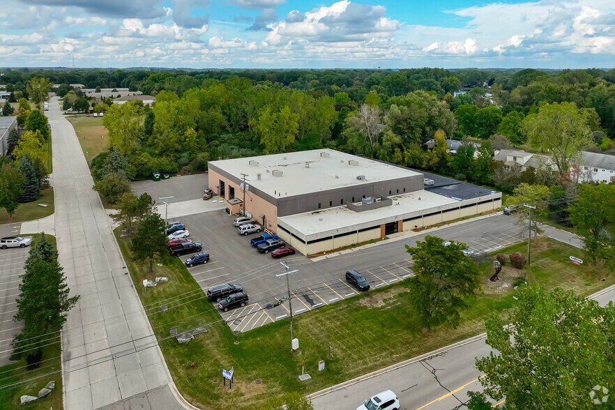 More Photos Of 42300 W 9 Mile Rd, Novi Warehouse For Sale