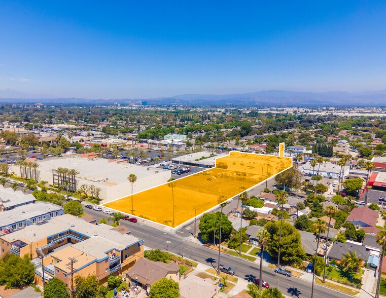 More Photos Of 1820 Main st, Santa Ana Land For Sale