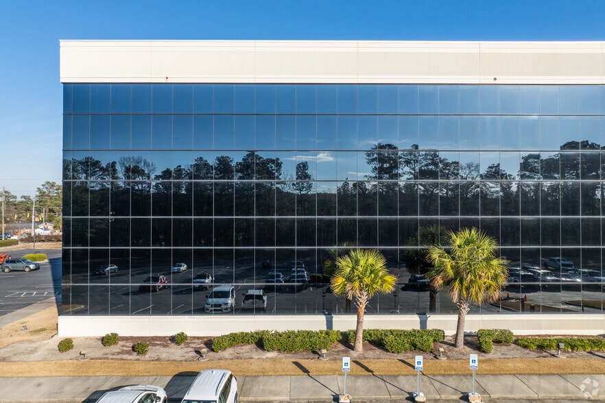 More Photos Of 7909 Parklane Rd, Columbia Office For Lease