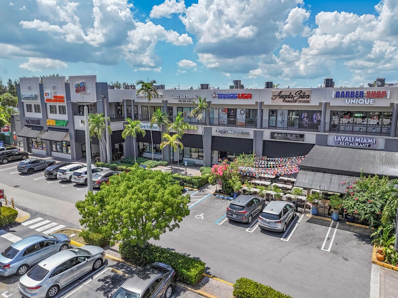More Photos Of 11402 Doral Blvd, Miami Unknown For Lease