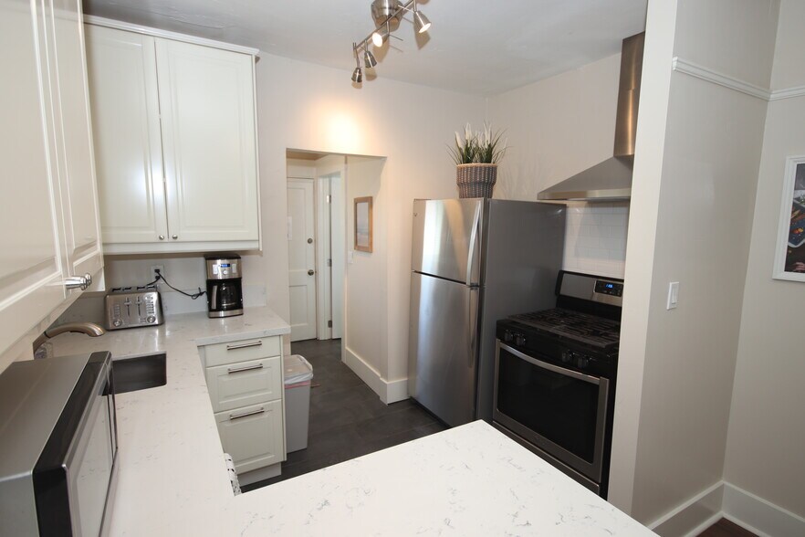 More Photos Of 1505 Fern St, San Diego Apartments For Sale