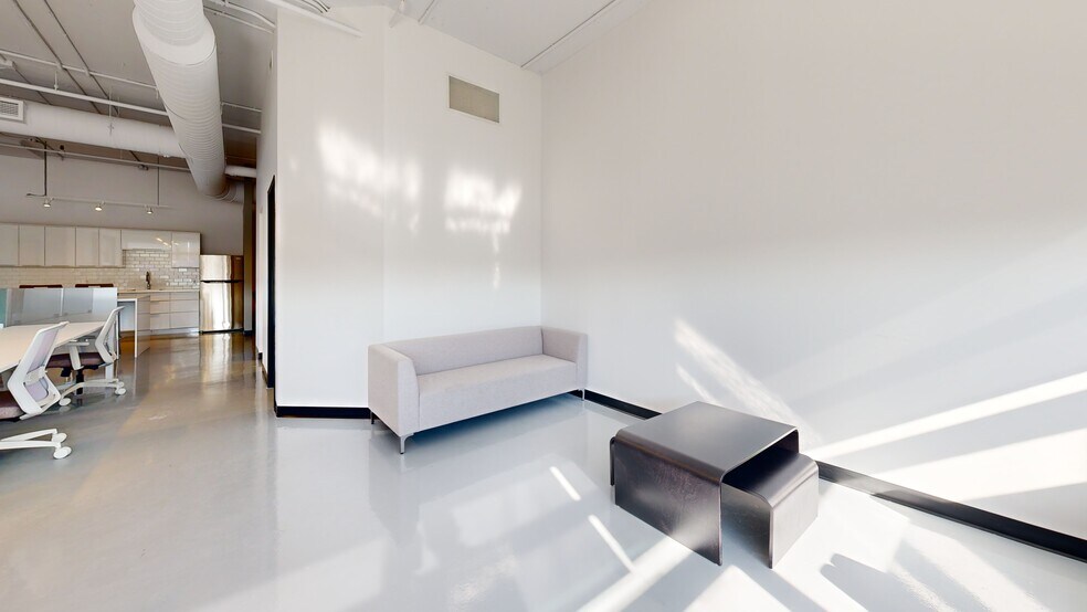 More Photos Of 6750 Av de l'Esplanade, Montréal Loft Creative Space For Lease